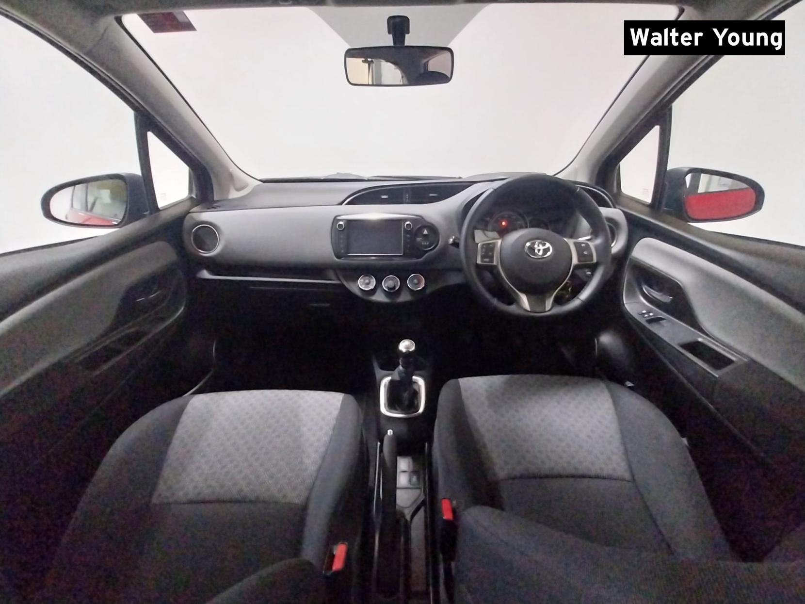Toyota Yaris 1.33 Dual VVT-i Icon Hatchback 5dr Petrol Manual Euro 5 Euro 5 (99 ps)