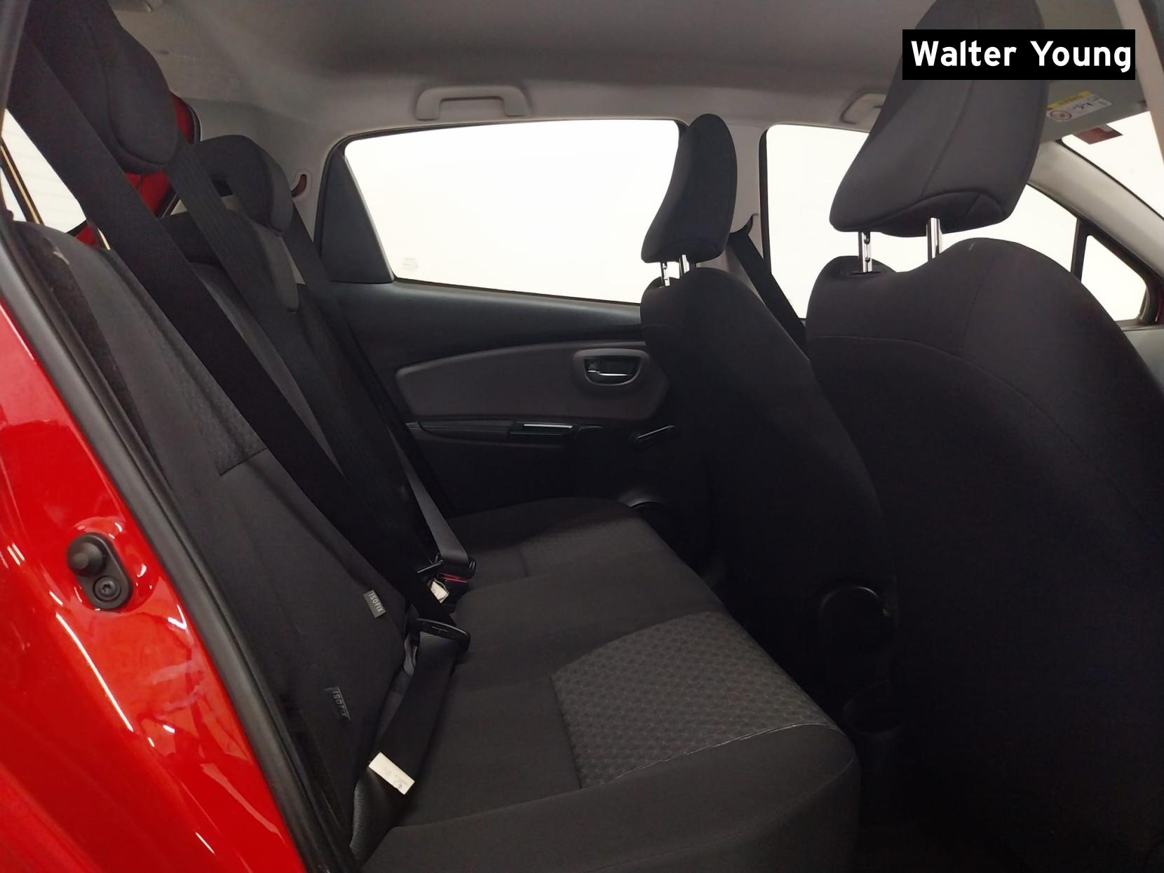 Toyota Yaris 1.33 Dual VVT-i Icon Hatchback 5dr Petrol Manual Euro 5 Euro 5 (99 ps)