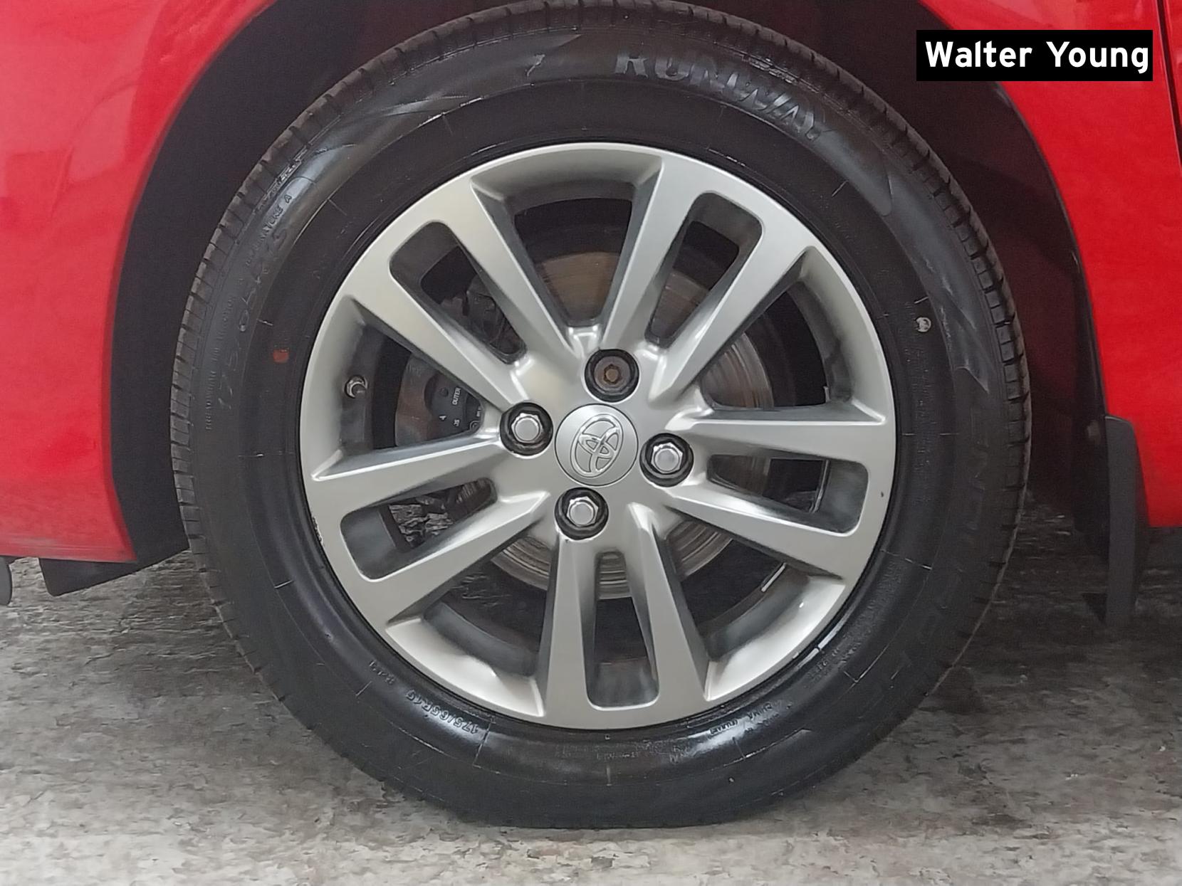 Toyota Yaris 1.33 Dual VVT-i Icon Hatchback 5dr Petrol Manual Euro 5 Euro 5 (99 ps)