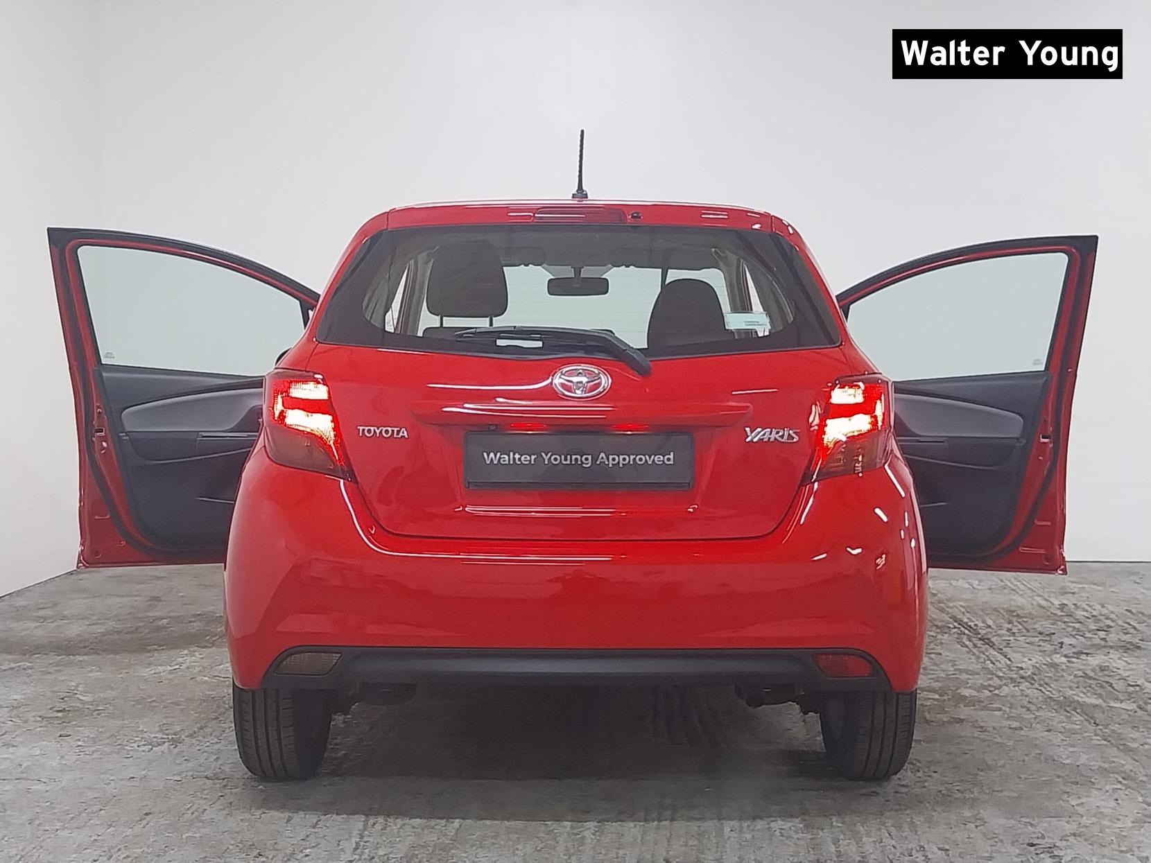 Toyota Yaris 1.33 Dual VVT-i Icon Hatchback 5dr Petrol Manual Euro 5 Euro 5 (99 ps)