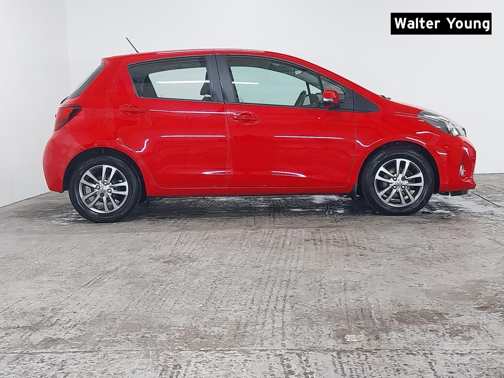 Toyota Yaris 1.33 Dual VVT-i Icon Hatchback 5dr Petrol Manual Euro 5 Euro 5 (99 ps)