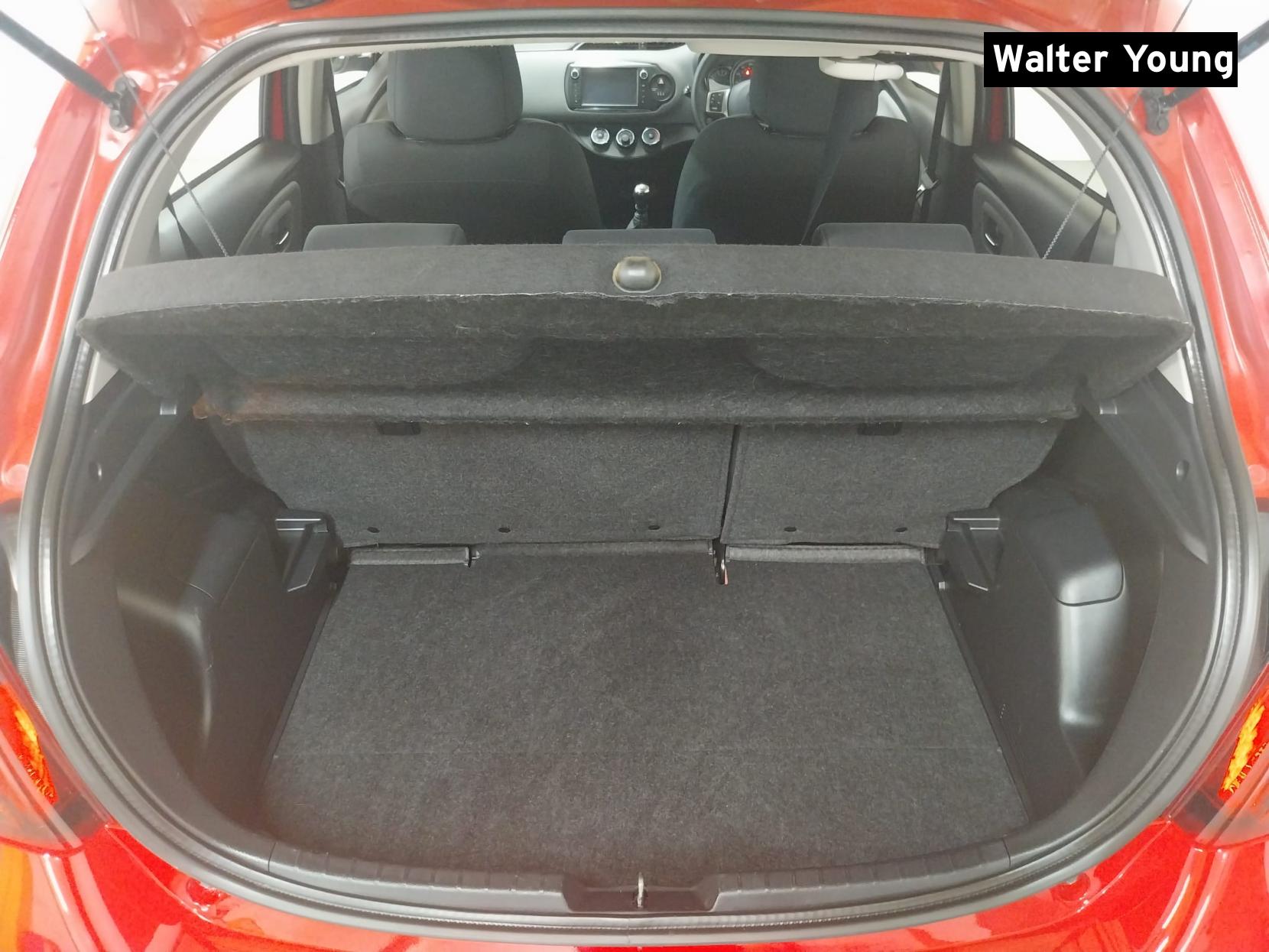 Toyota Yaris 1.33 Dual VVT-i Icon Hatchback 5dr Petrol Manual Euro 5 Euro 5 (99 ps)