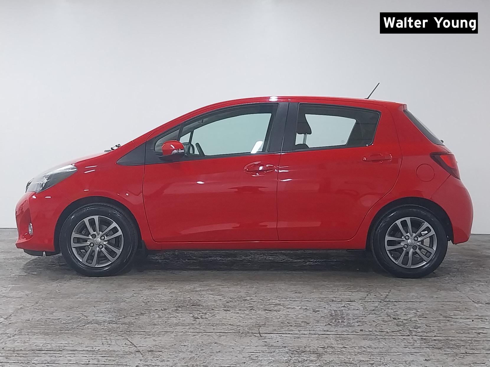 Toyota Yaris 1.33 Dual VVT-i Icon Hatchback 5dr Petrol Manual Euro 5 Euro 5 (99 ps)