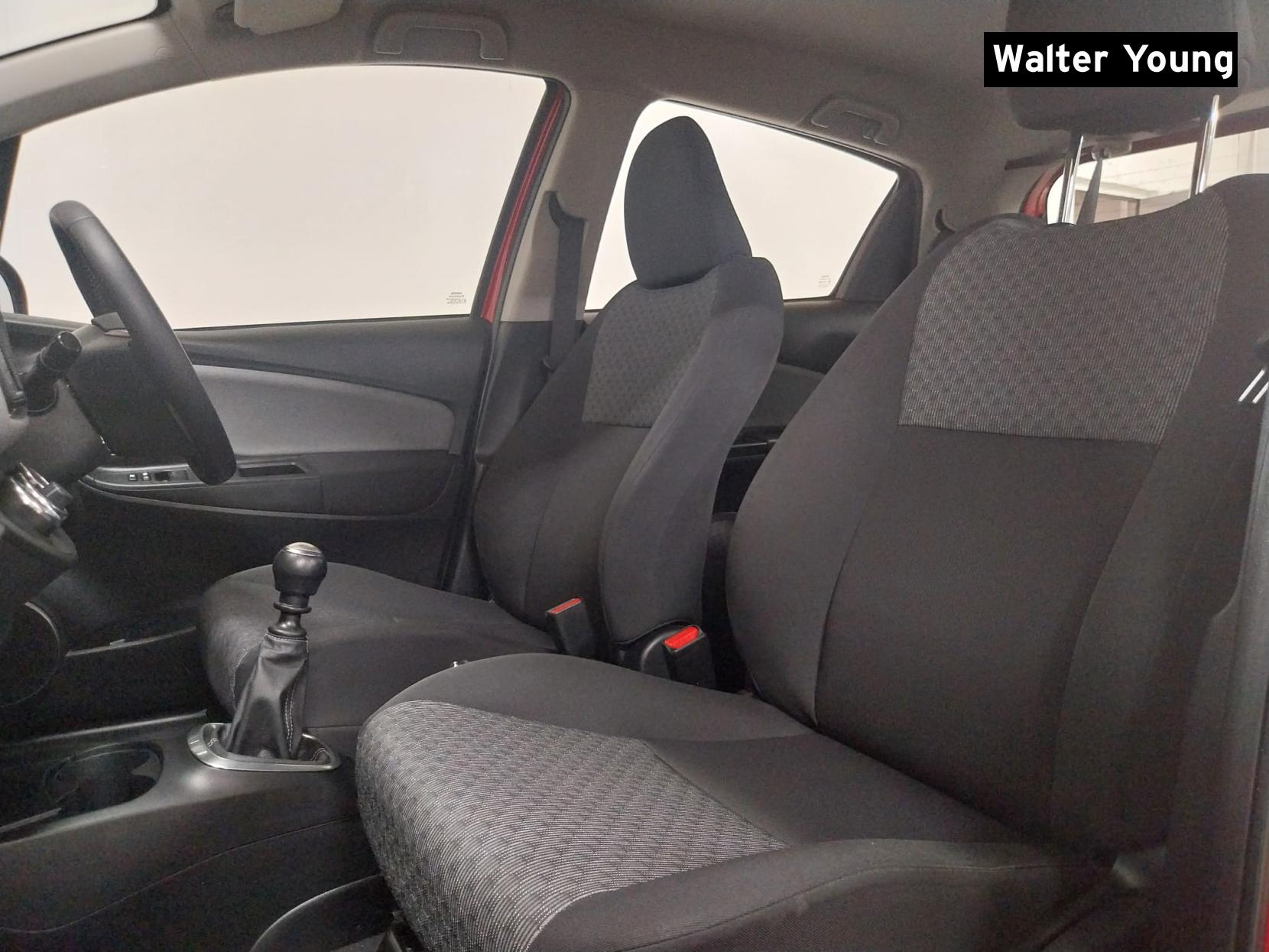 Toyota Yaris 1.33 Dual VVT-i Icon Hatchback 5dr Petrol Manual Euro 5 Euro 5 (99 ps)