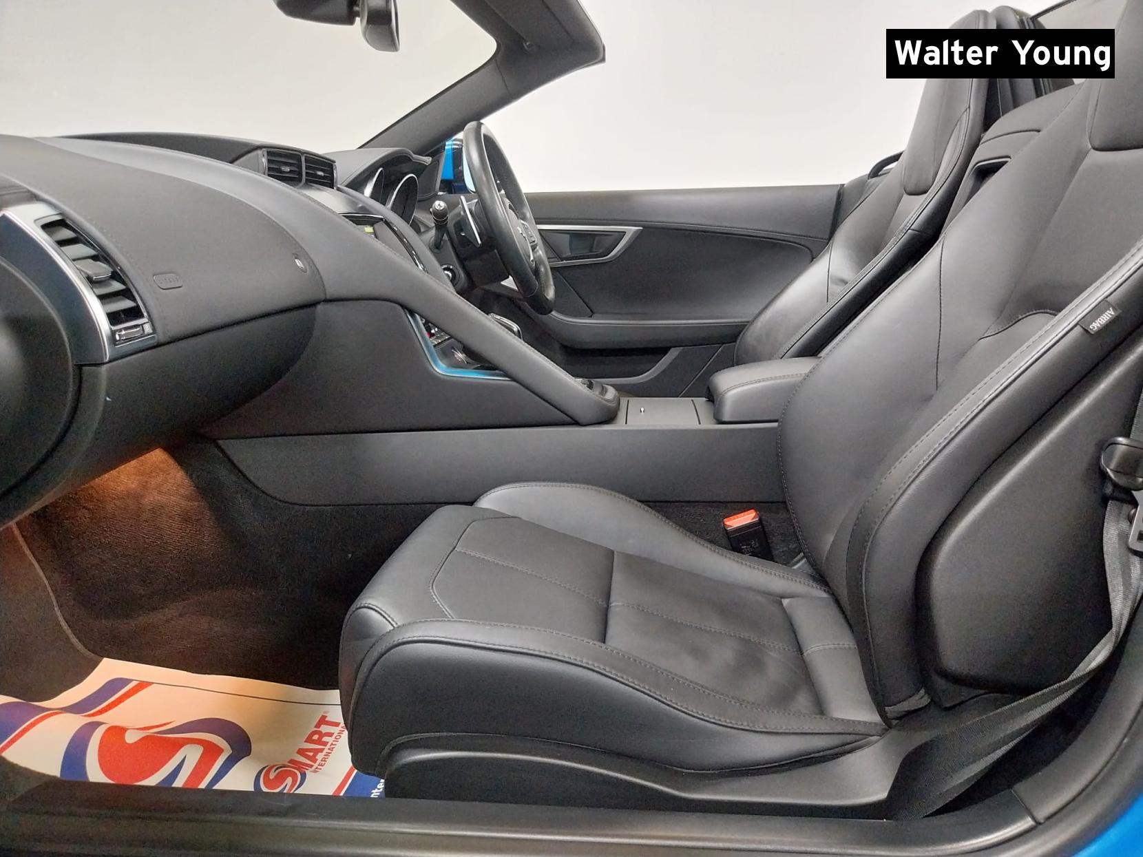 Jaguar F-Type 3.0 V6 R-Dynamic Convertible 2dr Petrol Auto Euro 6 (s/s) (380 ps)