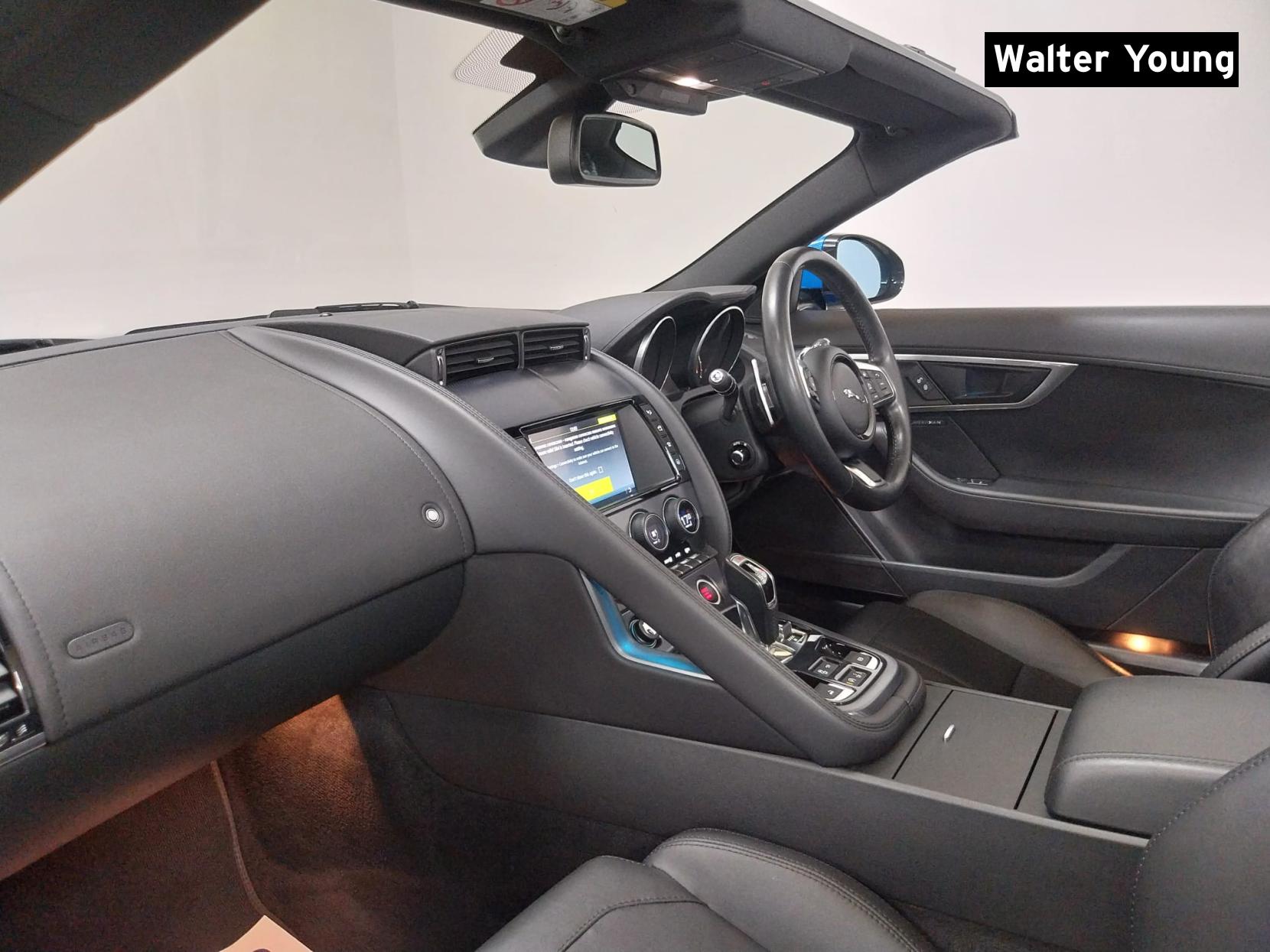 Jaguar F-Type 3.0 V6 R-Dynamic Convertible 2dr Petrol Auto Euro 6 (s/s) (380 ps)