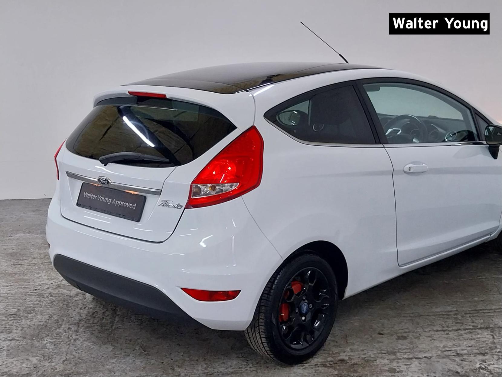 Ford Fiesta 1.25 Zetec Hatchback 3dr Petrol Manual (129 g/km, 81 bhp)
