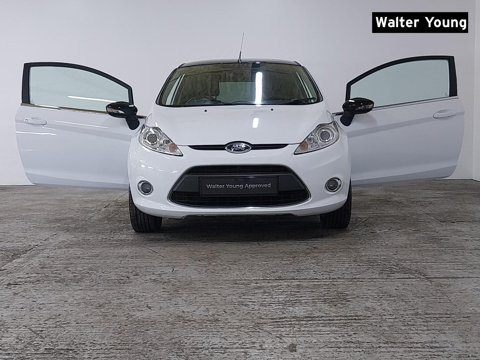 Ford Fiesta 1.25 Zetec Hatchback 3dr Petrol Manual (129 g/km, 81 bhp)