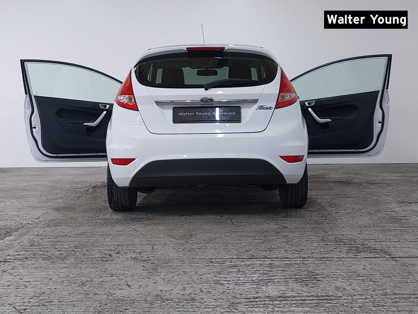 Ford Fiesta 1.25 Zetec Hatchback 3dr Petrol Manual (129 g/km, 81 bhp)
